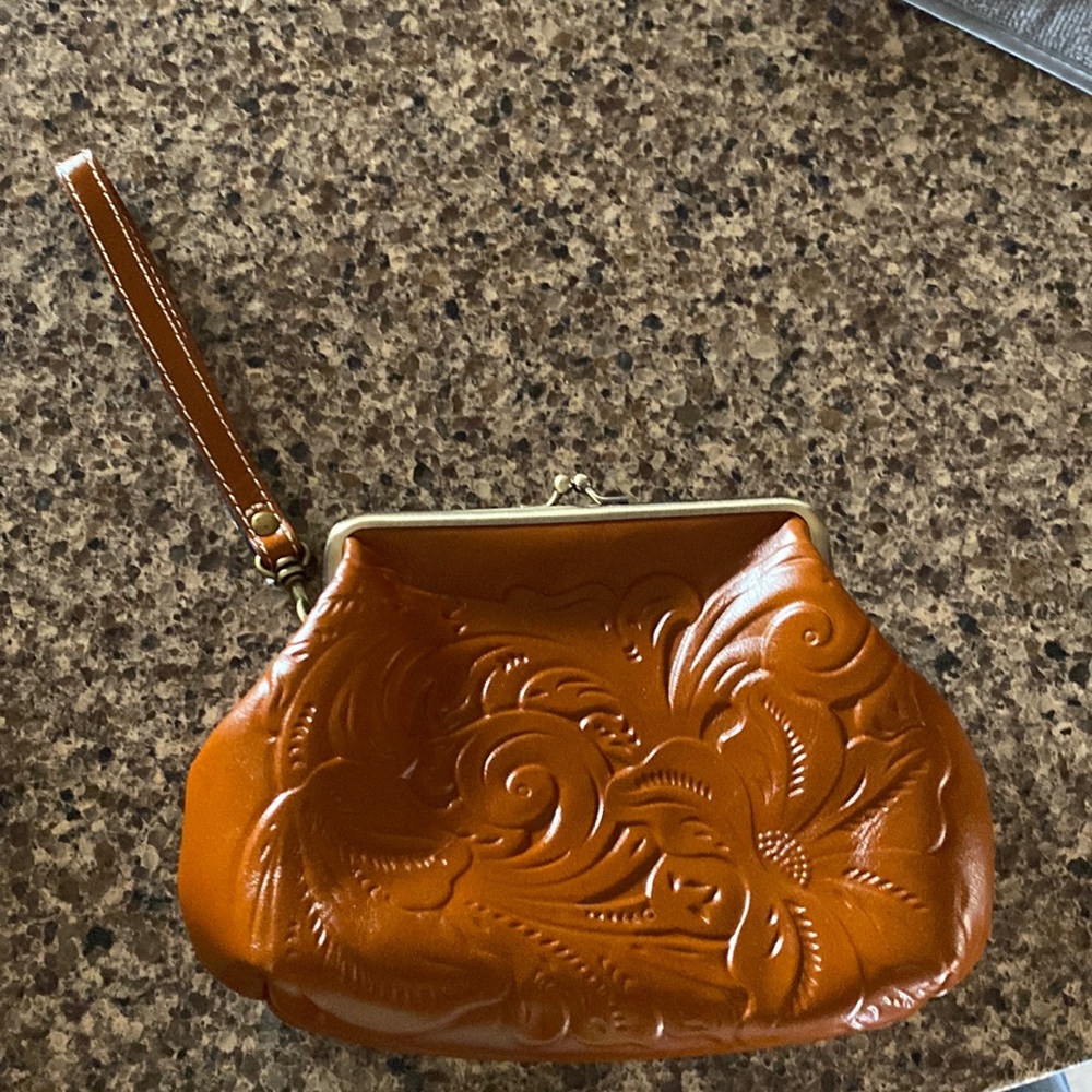 Patricia Nash wristlet